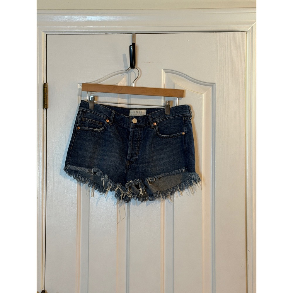 Free People | We The Free Denim Shorts 28/6 Dark Wash Button Fly Frayed Raw Hem - Picture 2 of 8